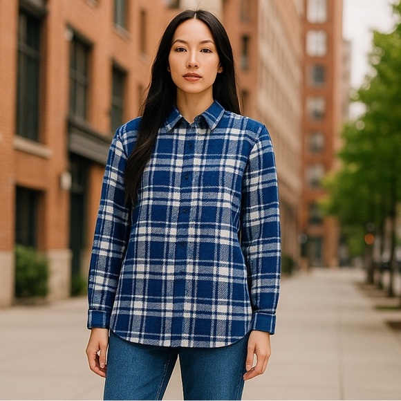 Liz Claiborne Jackets & Blazers - Liz Claiborne Full Zip Plaid Fleece Size M